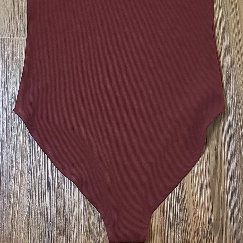 Forever 21 Burgundy Lace Trim Chemise used good condition.‎